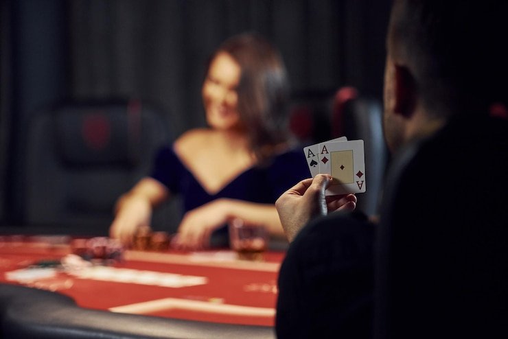Platform win 77 menampilkan pasar sportsbook Liga 1 dan permainan live casino